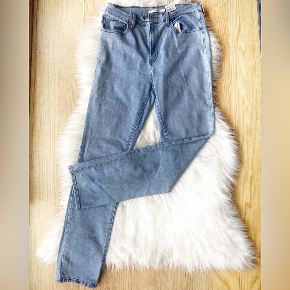 Levi’s 724 high rise straight jeans